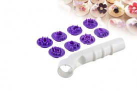 Cortante sacabocado con 8 moldes para hacer guardas de fondant